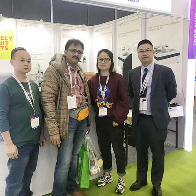 주문 제작된 비디오는 배터리 박스를 위한 길이 측정기를 조정합니다